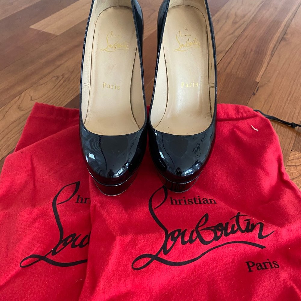 Christian Louboutin Dirditta Black Patent - Picture 5 of 5